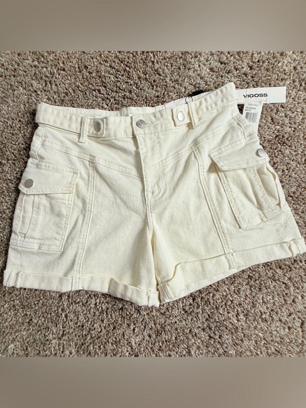 Vigoss Ace High Rise Ivory Cargo Stretch Shorts Sz 28 NWT